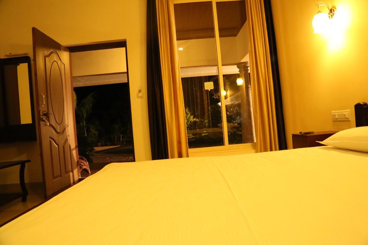 Tranquil Valley Resort Munnar Exterior foto